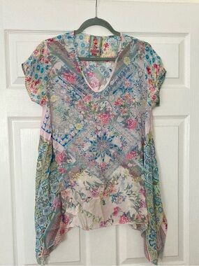 Johnny Was Floral Lightweight Multicolor Cap Sleeve Flowy Top szM